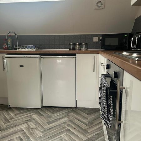 The Elms - Close To City Centre Cardiff Extérieur photo